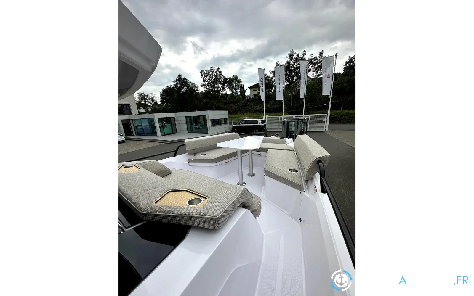 slider 37 Axopar 29 XC CROSS CABIN
