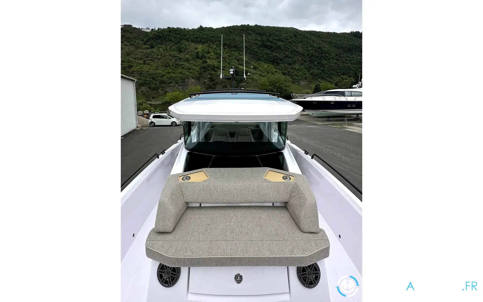 slider 42 Axopar 29 XC CROSS CABIN