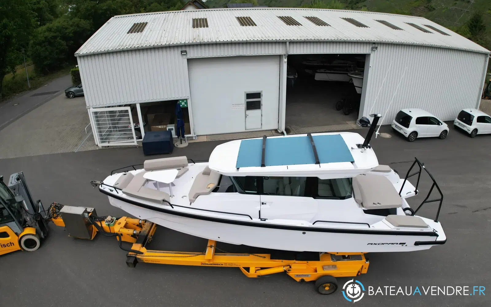 slider 4 Axopar 29 XC CROSS CABIN