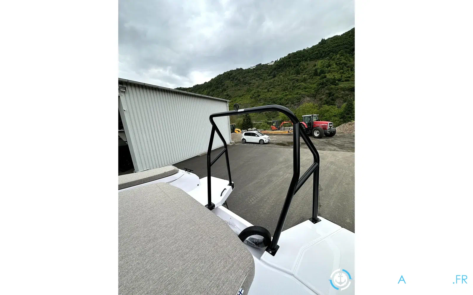 slider 7 Axopar 29 XC CROSS CABIN