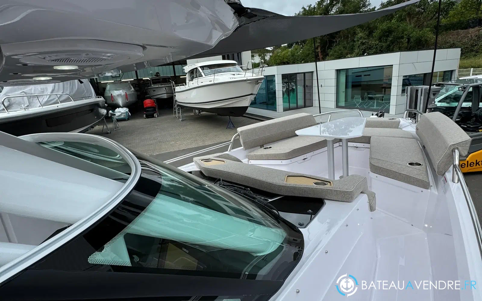 slider 21 Axopar 29 Sun Top