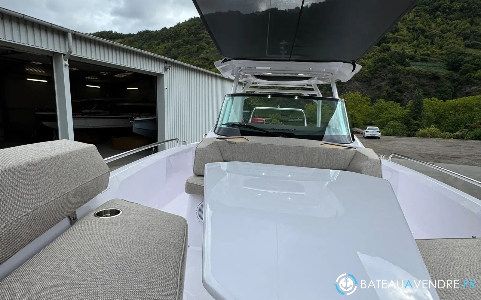 slider 27 Axopar 29 Sun Top