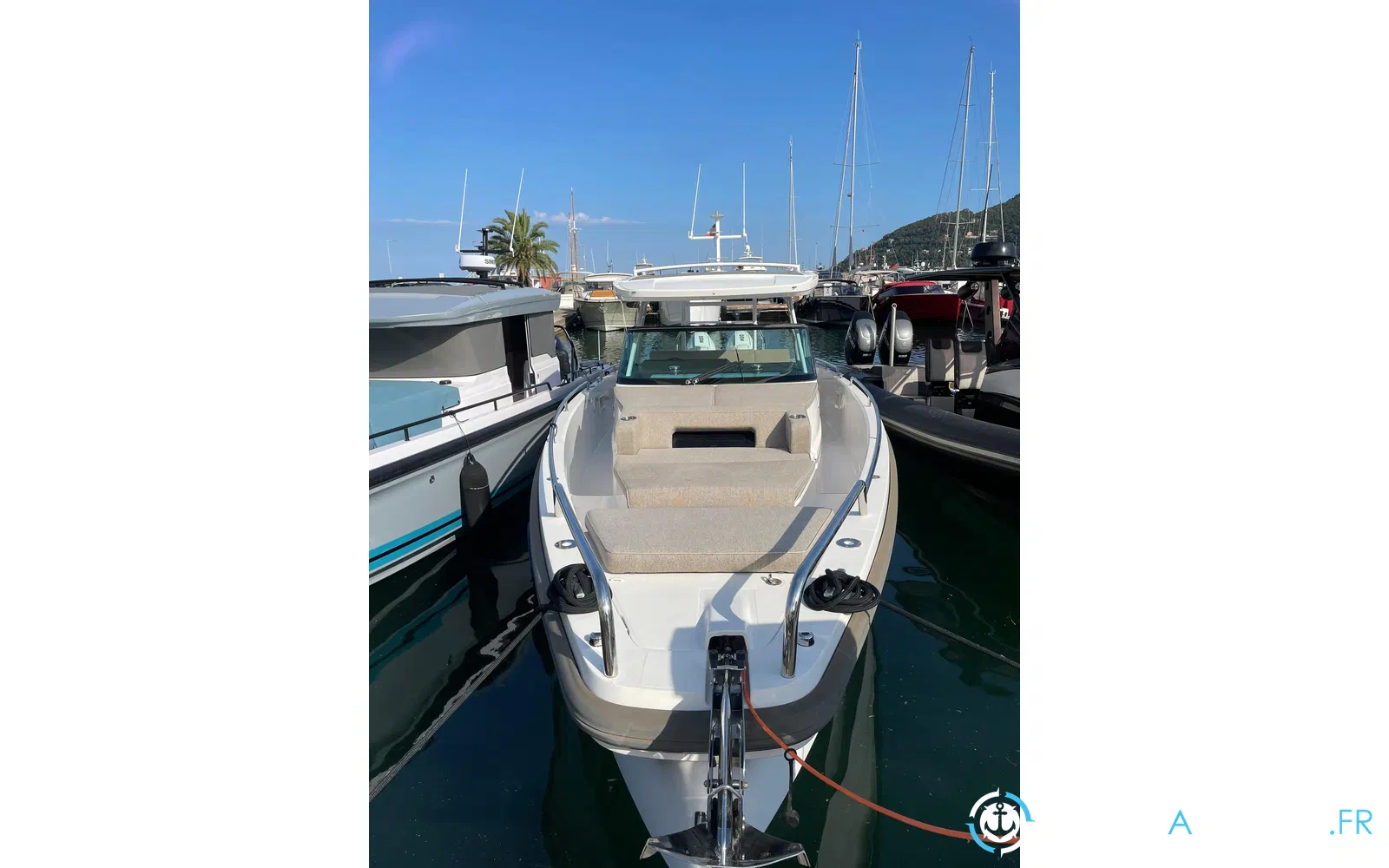 slider 1 Axopar 37 ST