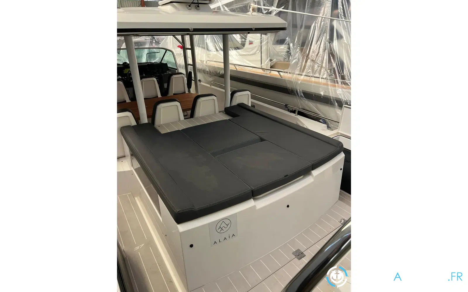 slider 2 Axopar 37 ST