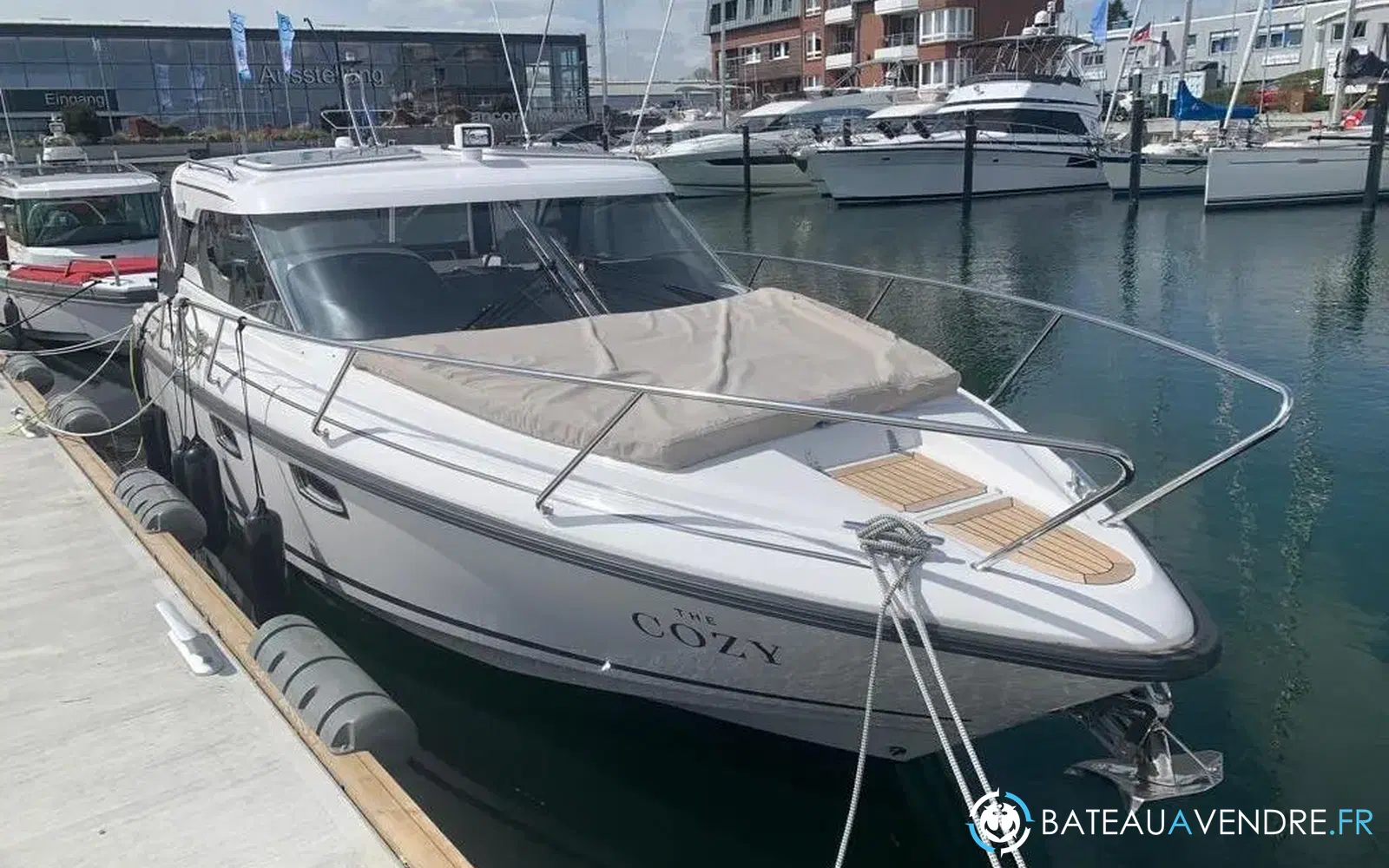 slider 0 Aquador 28 HT