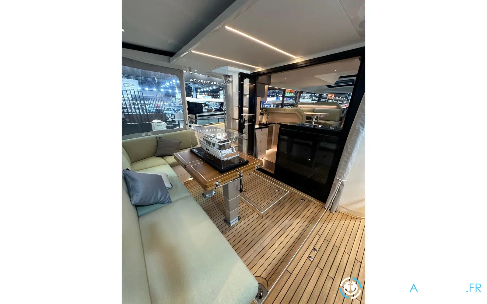 slider 28 Nimbus 495