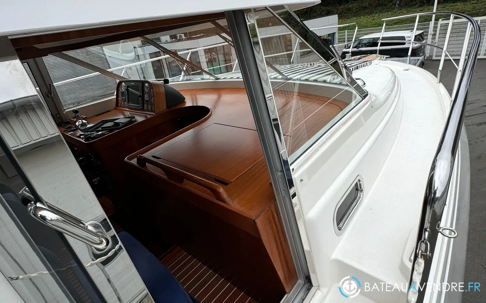 slider 25 Storebro 410 Commander