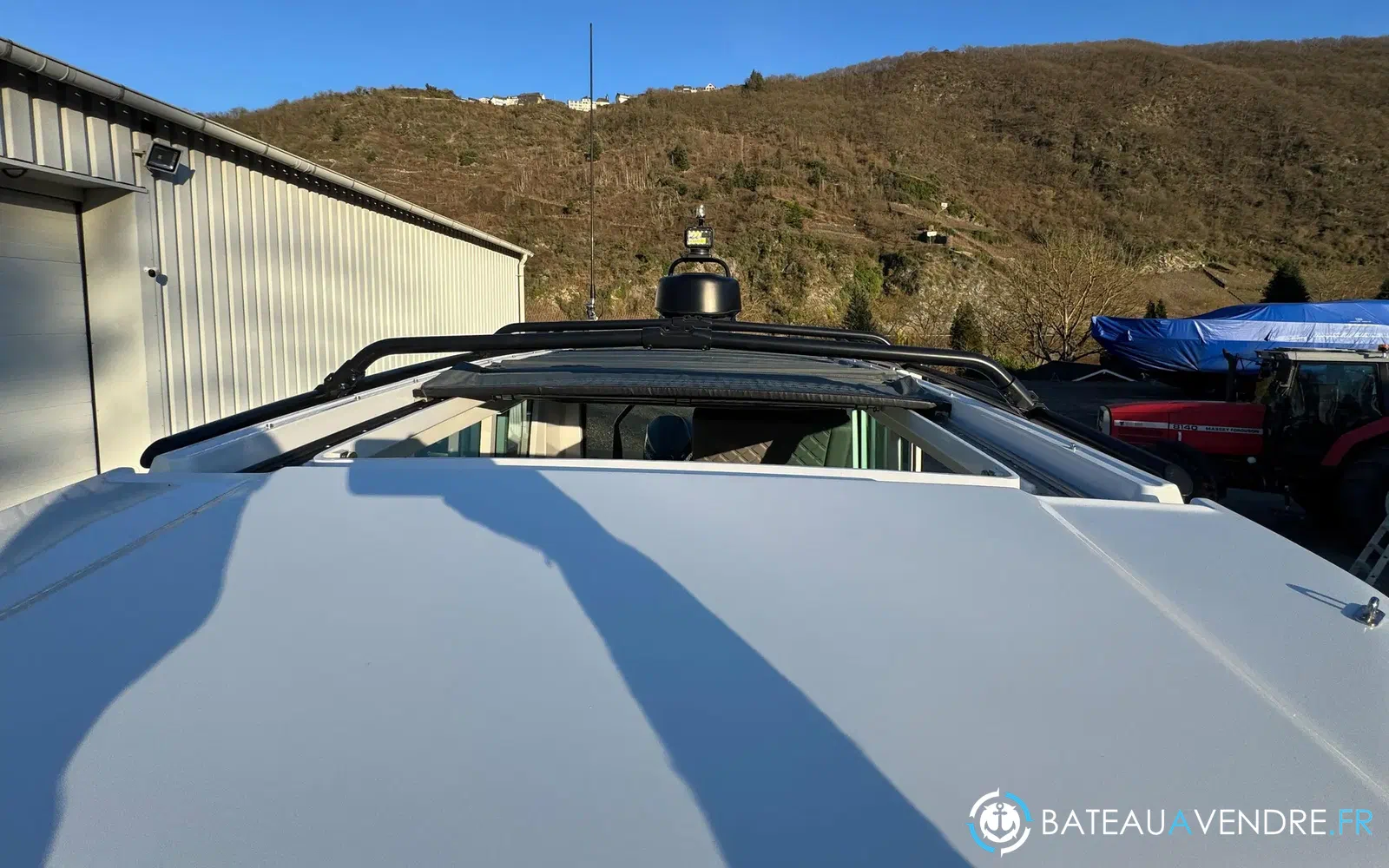 slider 28 Axopar 28 Open