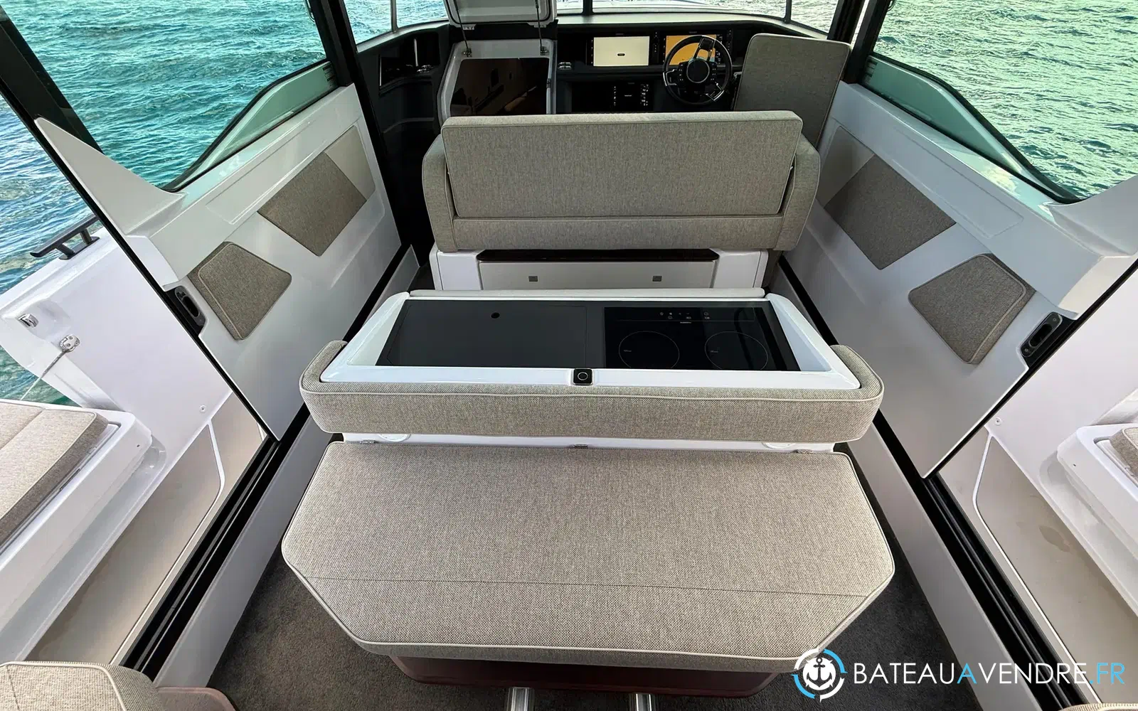 slider 16 Axopar 45 Cross Cabin - Aft Cabin