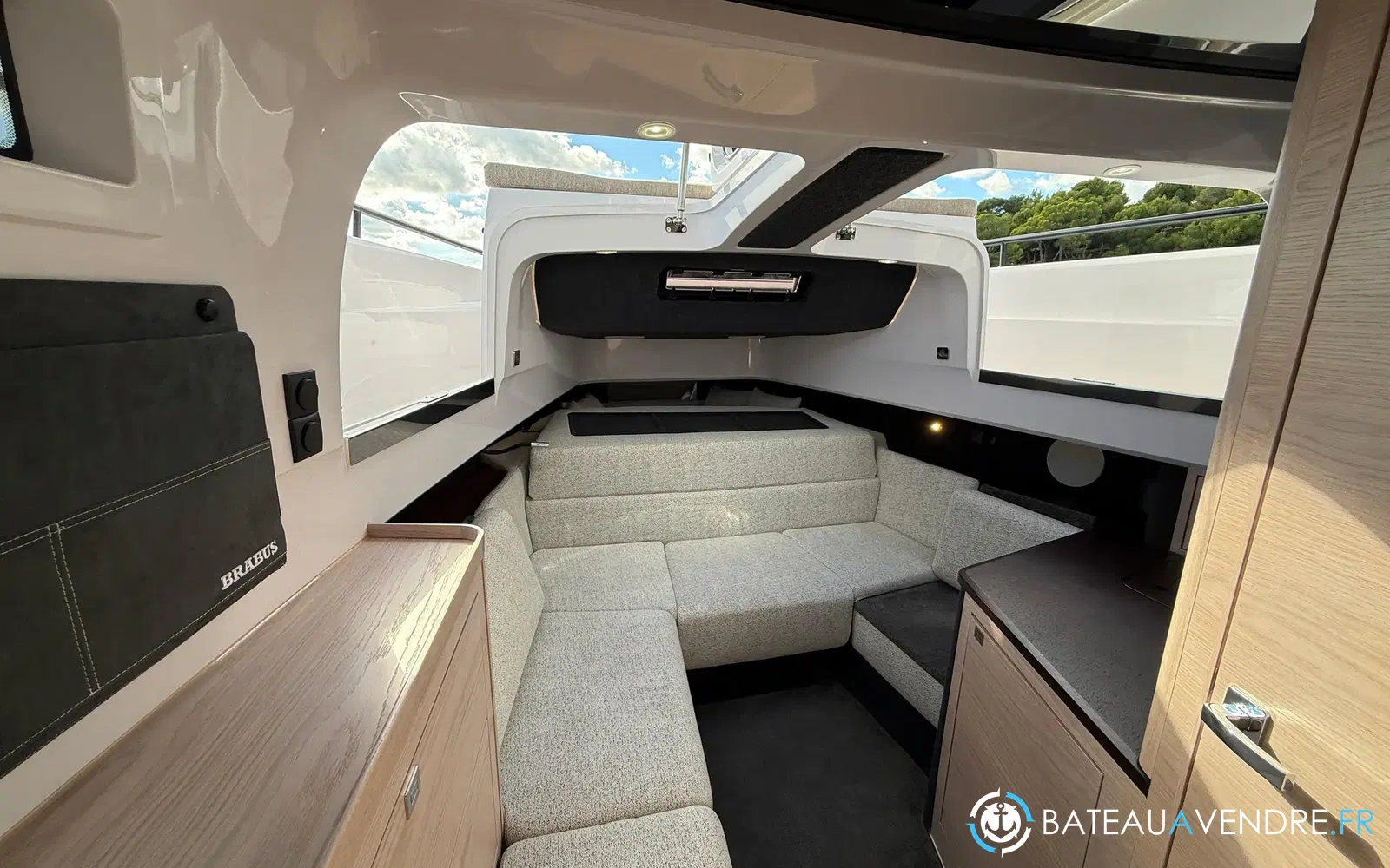 slider 5 Axopar 45 Cross Cabin - Aft Cabin