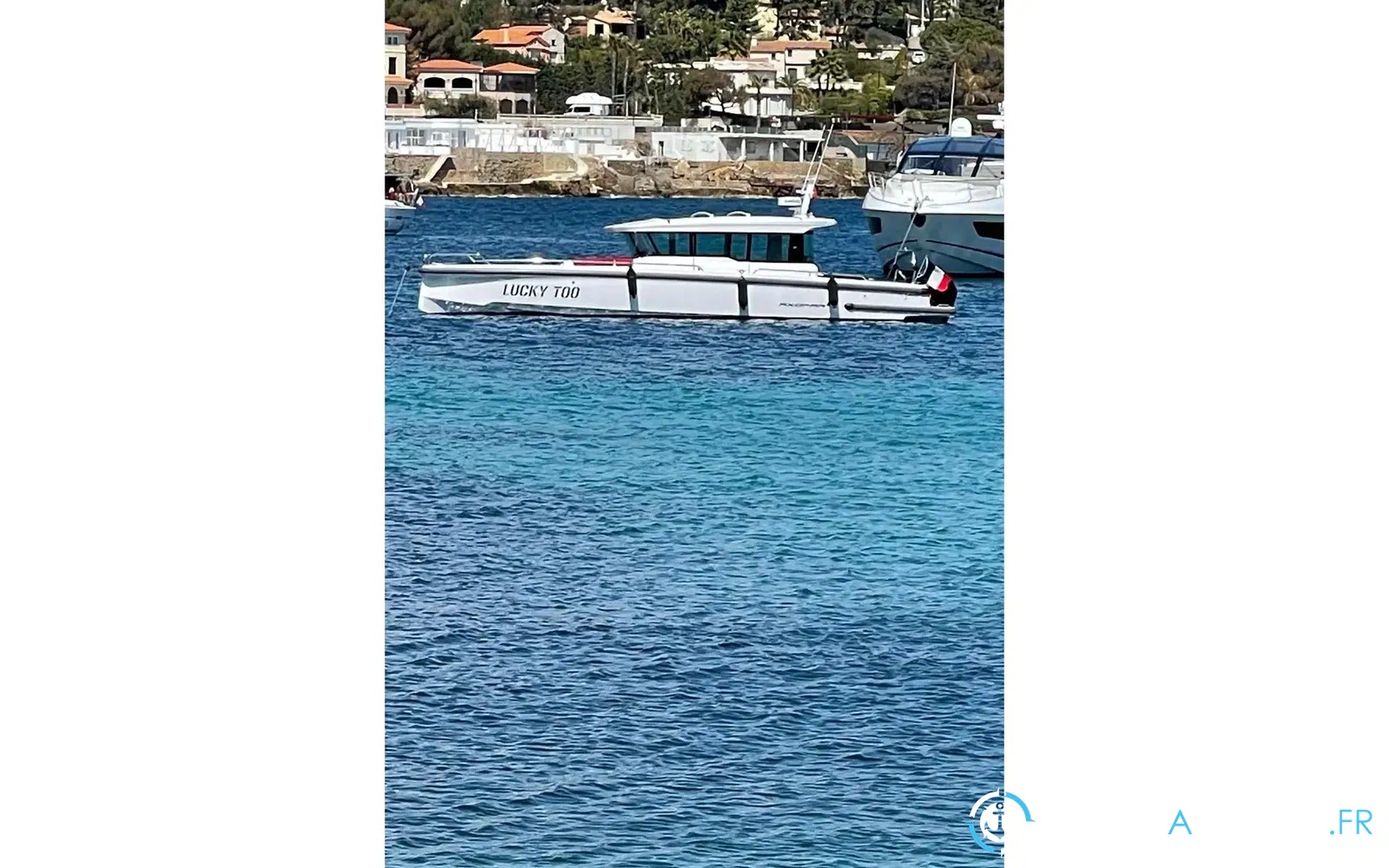 slider 4 Axopar 37 SC