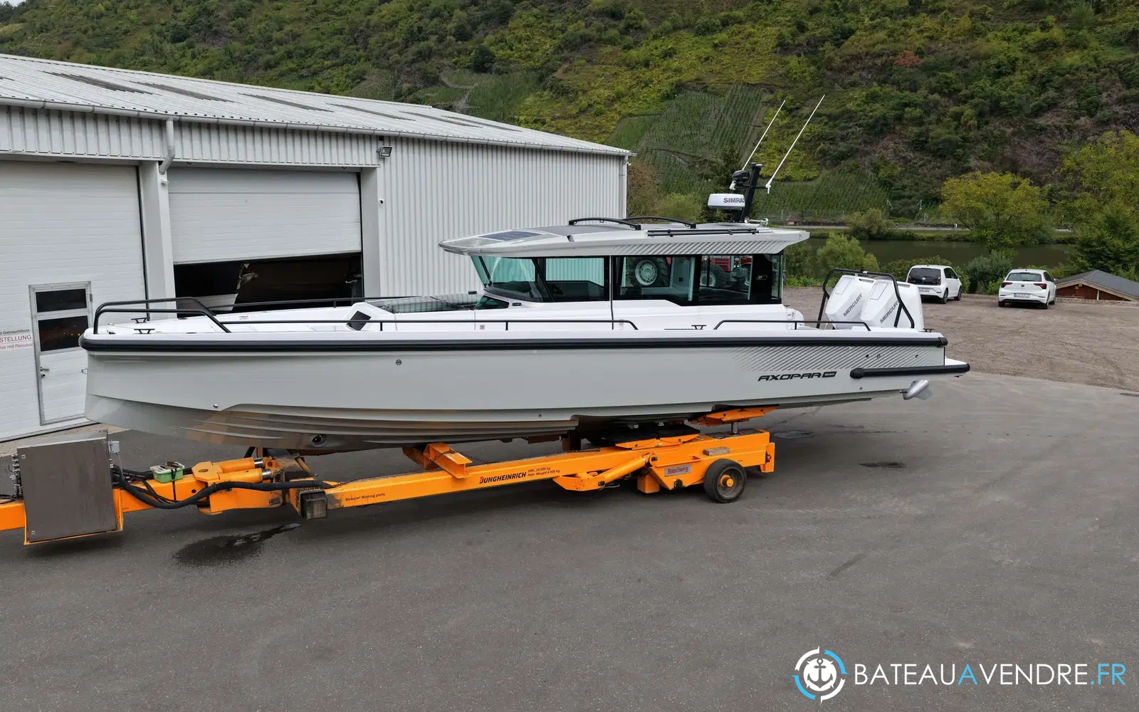 slider 10 Axopar 37 SC