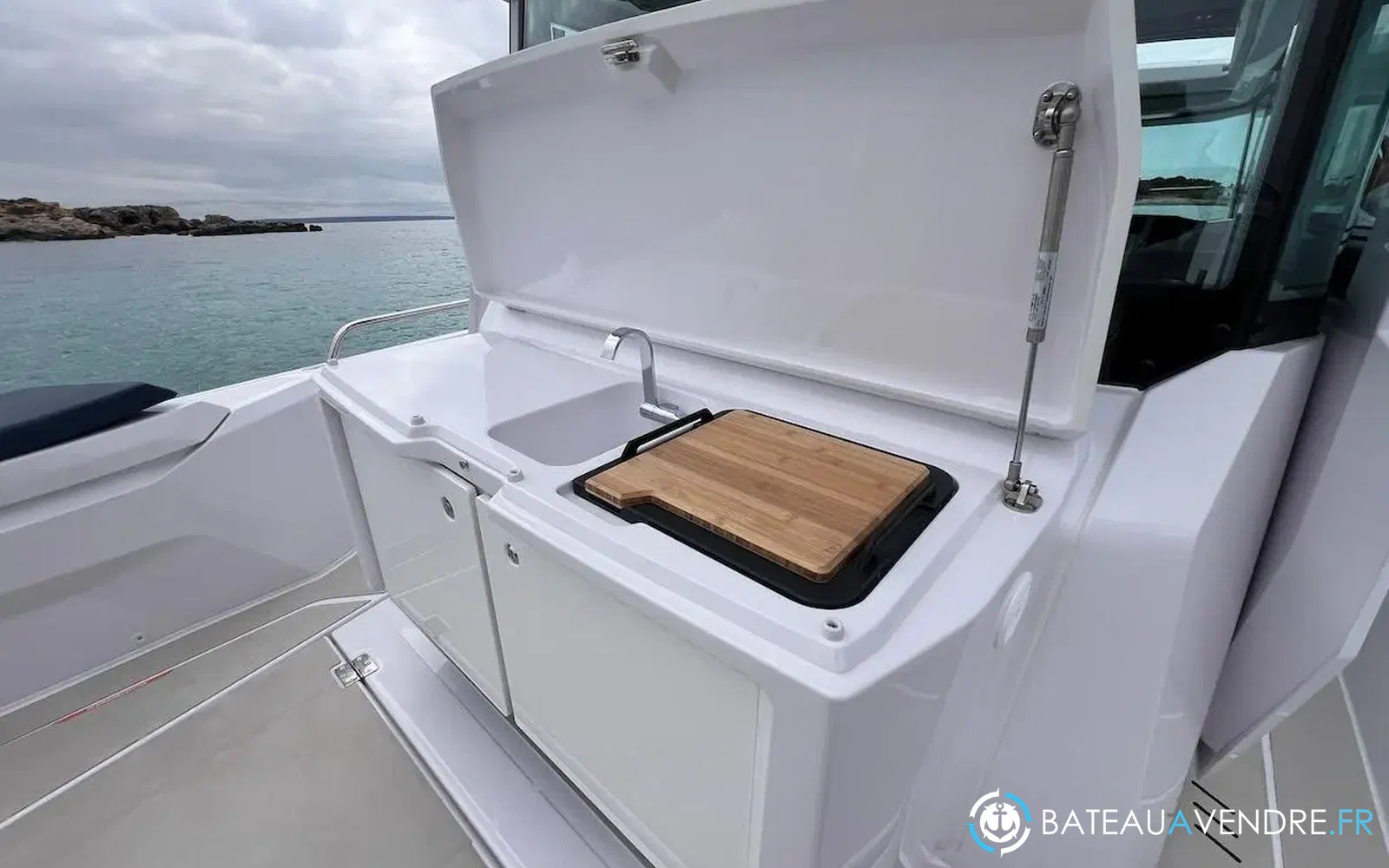 slider 18 Axopar 29 XC CROSS CABIN