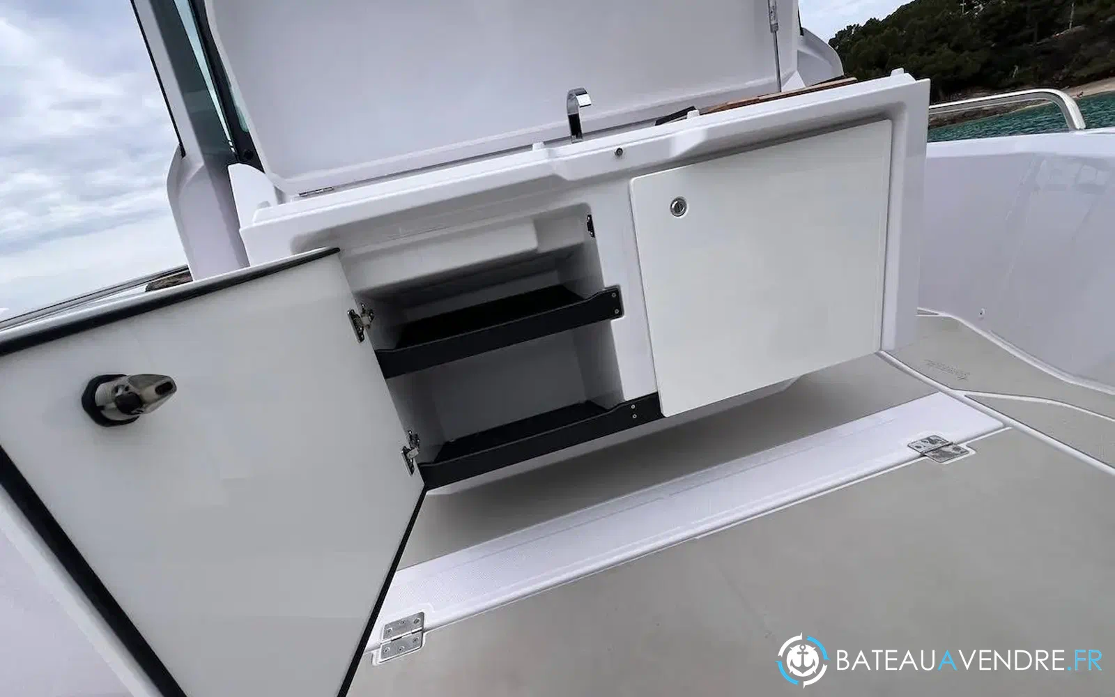 slider 19 Axopar 29 XC CROSS CABIN