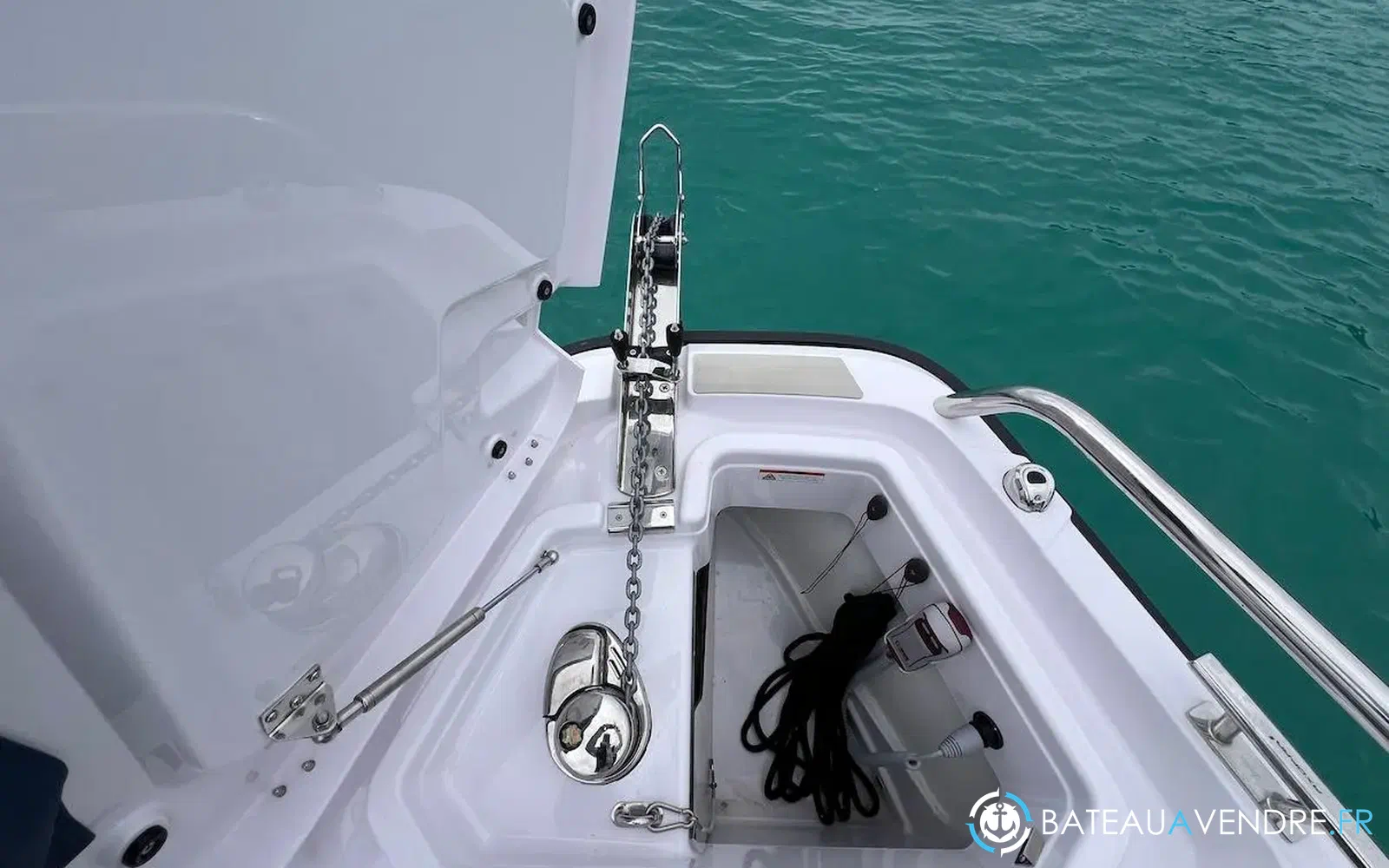 slider 8 Axopar 29 XC CROSS CABIN