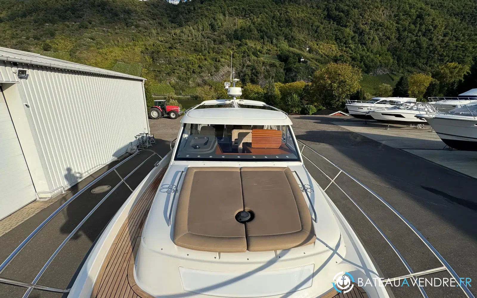 slider 31 Nimbus 365 Coupe