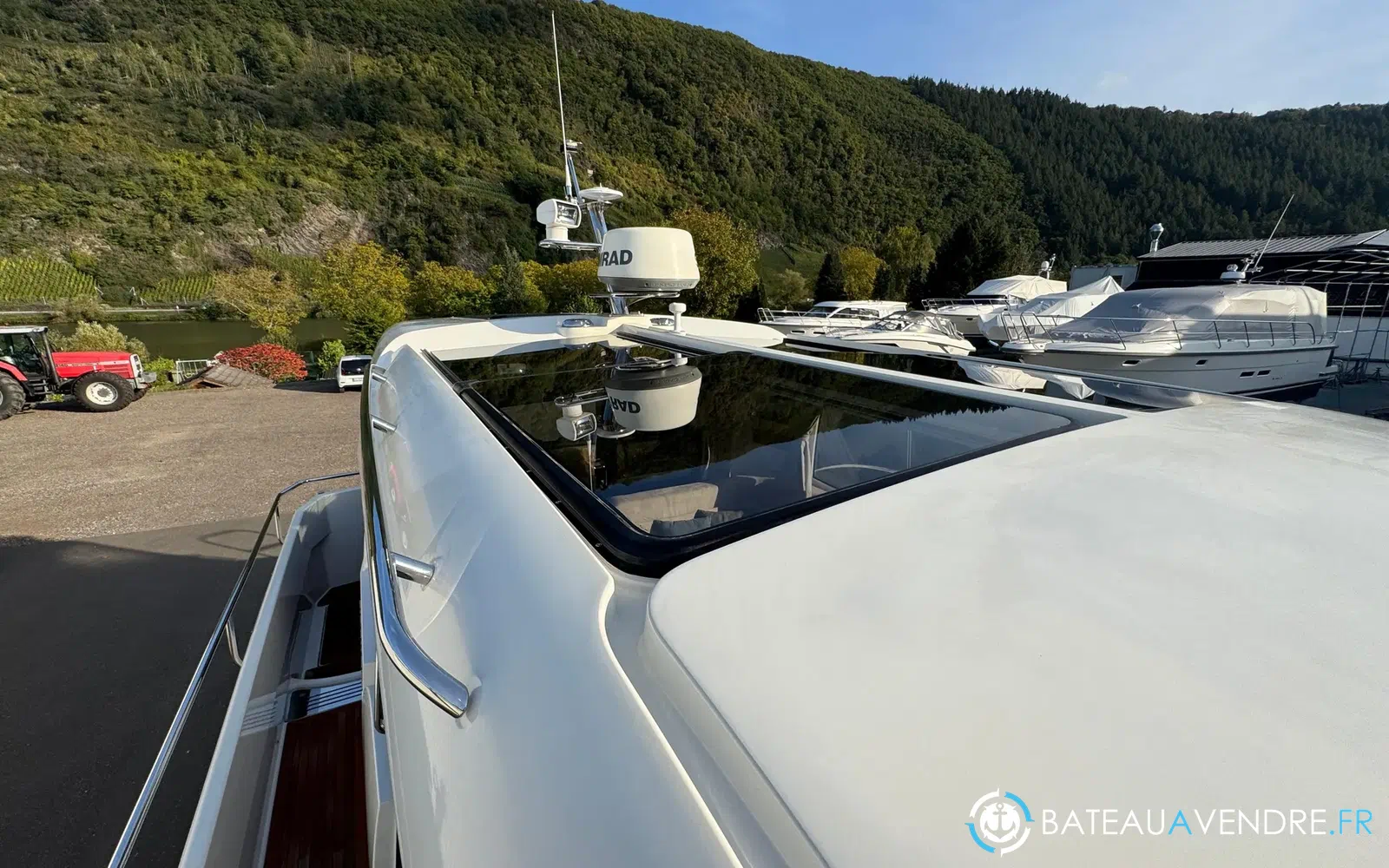 slider 32 Nimbus 365 Coupe