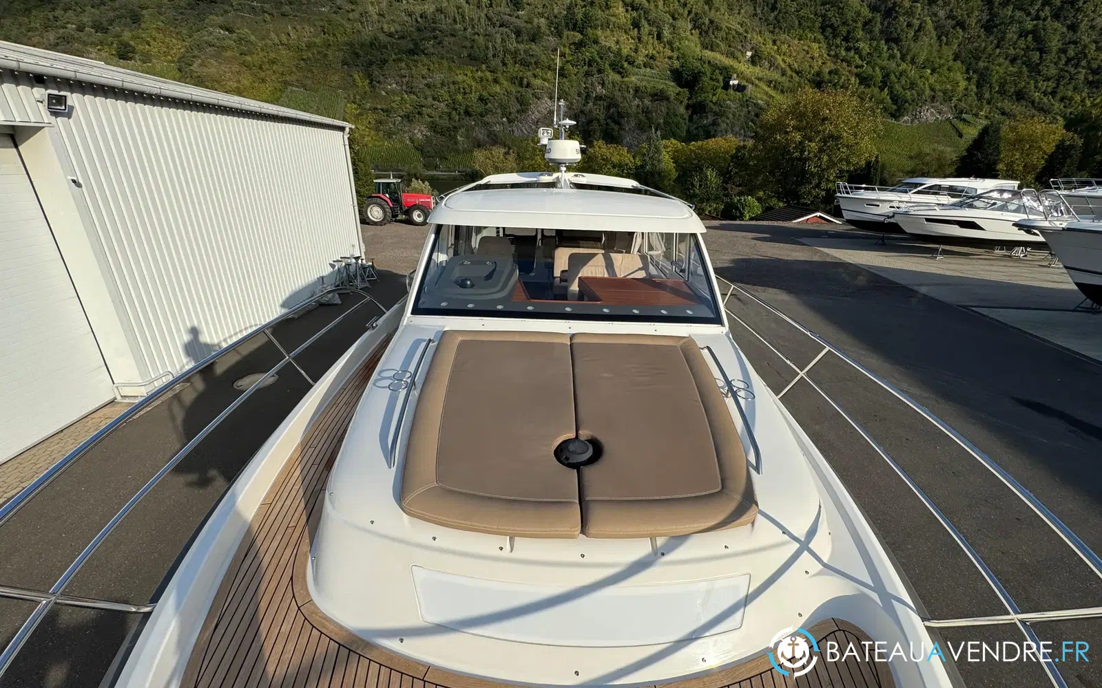 slider 34 Nimbus 365 Coupe