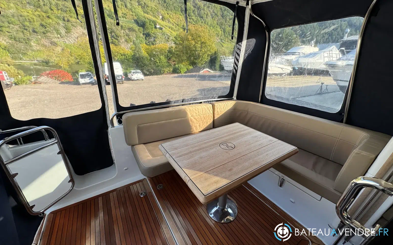 slider 38 Nimbus 365 Coupe