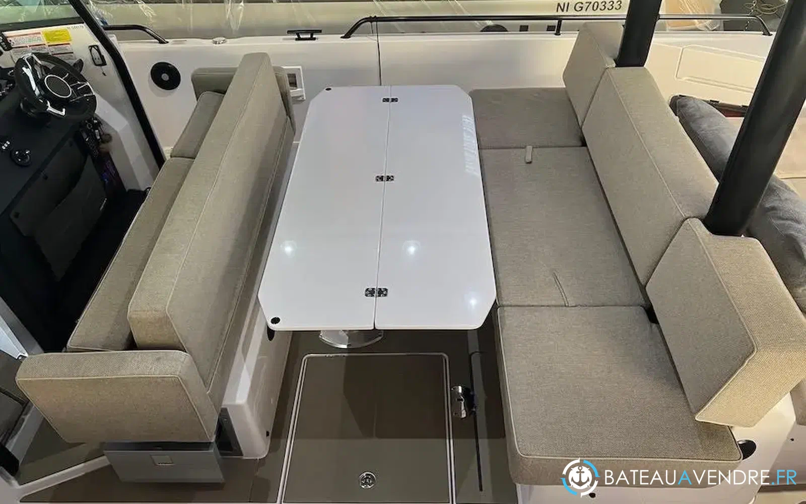 slider 5 Axopar 37 ST