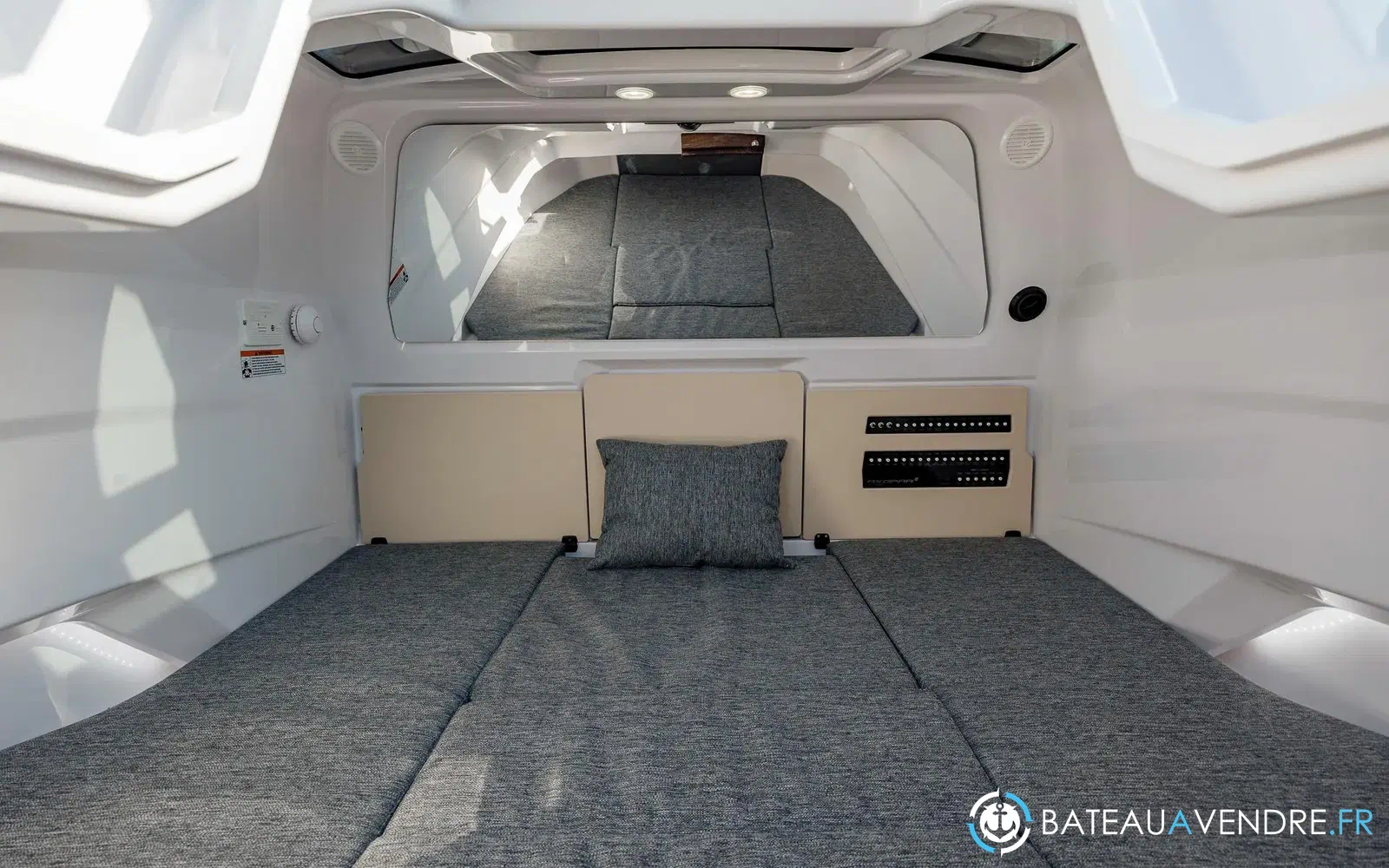 slider 17 Axopar 29 XC CROSS CABIN
