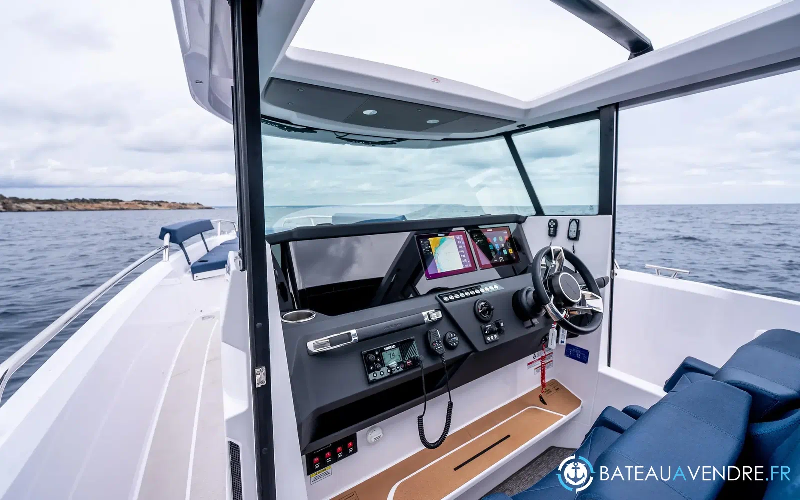 slider 4 Axopar 29 XC CROSS CABIN