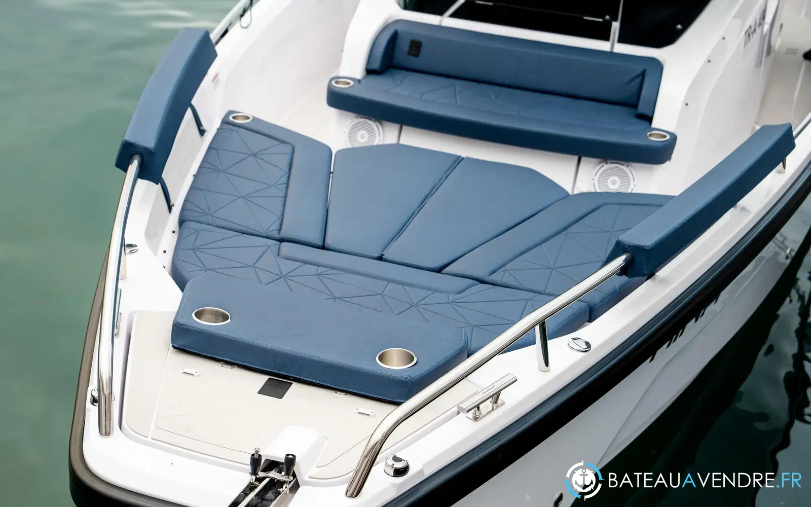 slider 6 Axopar 29 XC CROSS CABIN