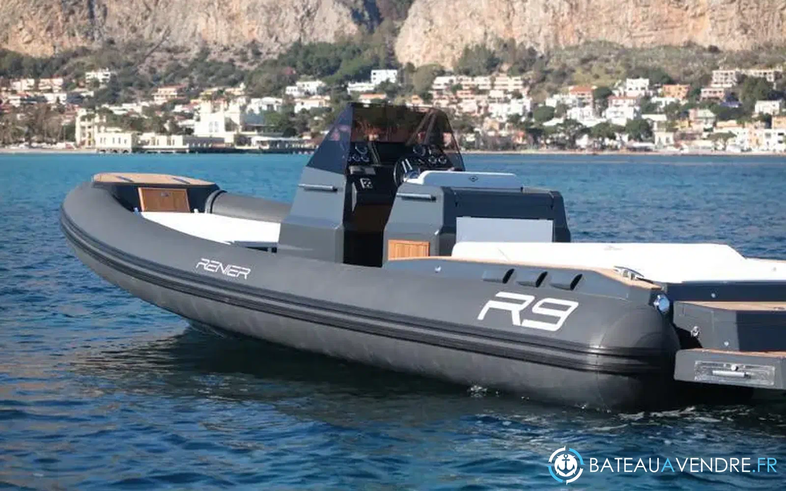 slider 0 Renier R9 Tourer