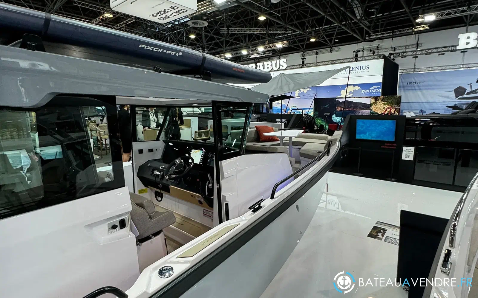 slider 2 Axopar 29 XC CROSS CABIN