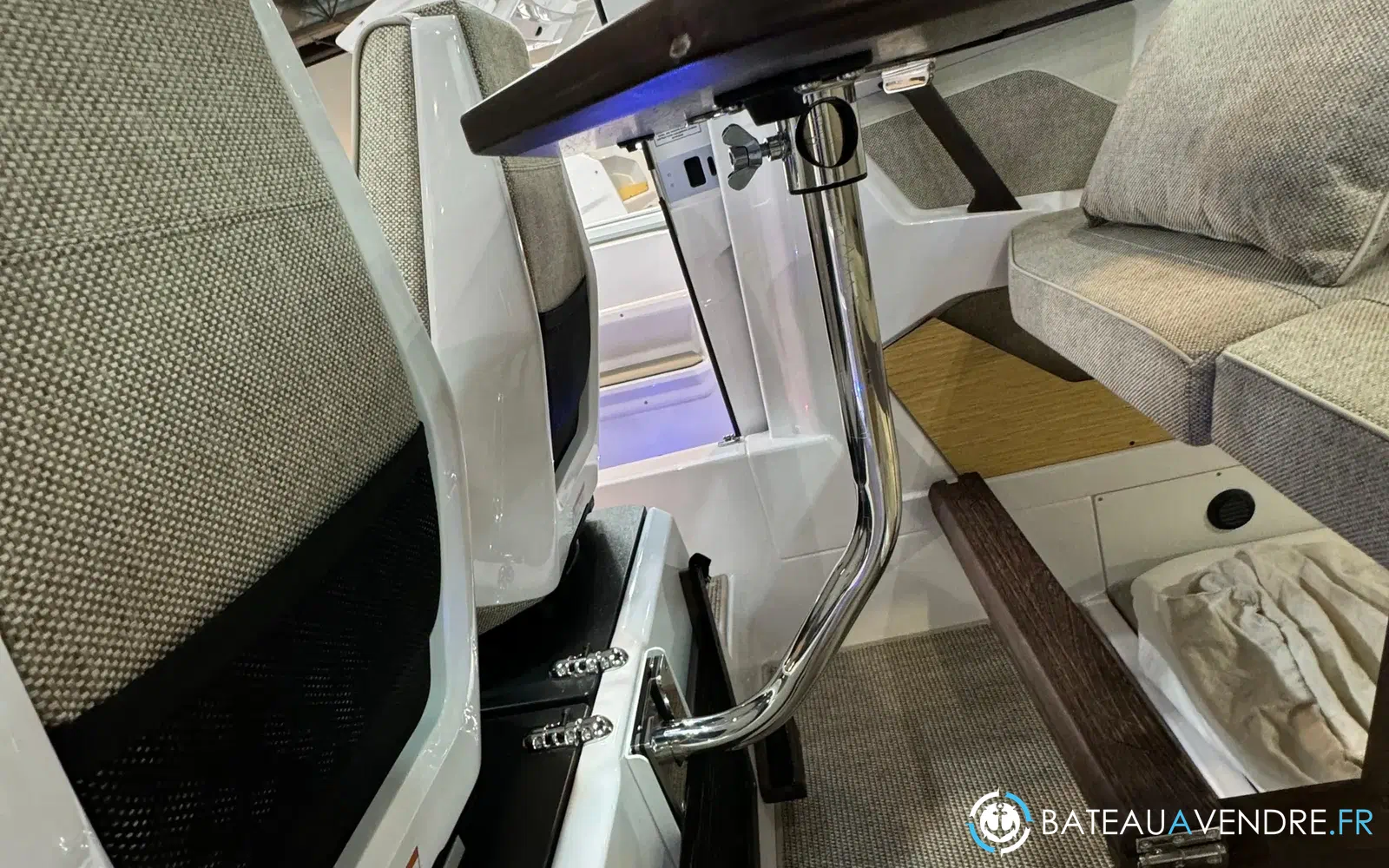 slider 30 Axopar 29 XC CROSS CABIN