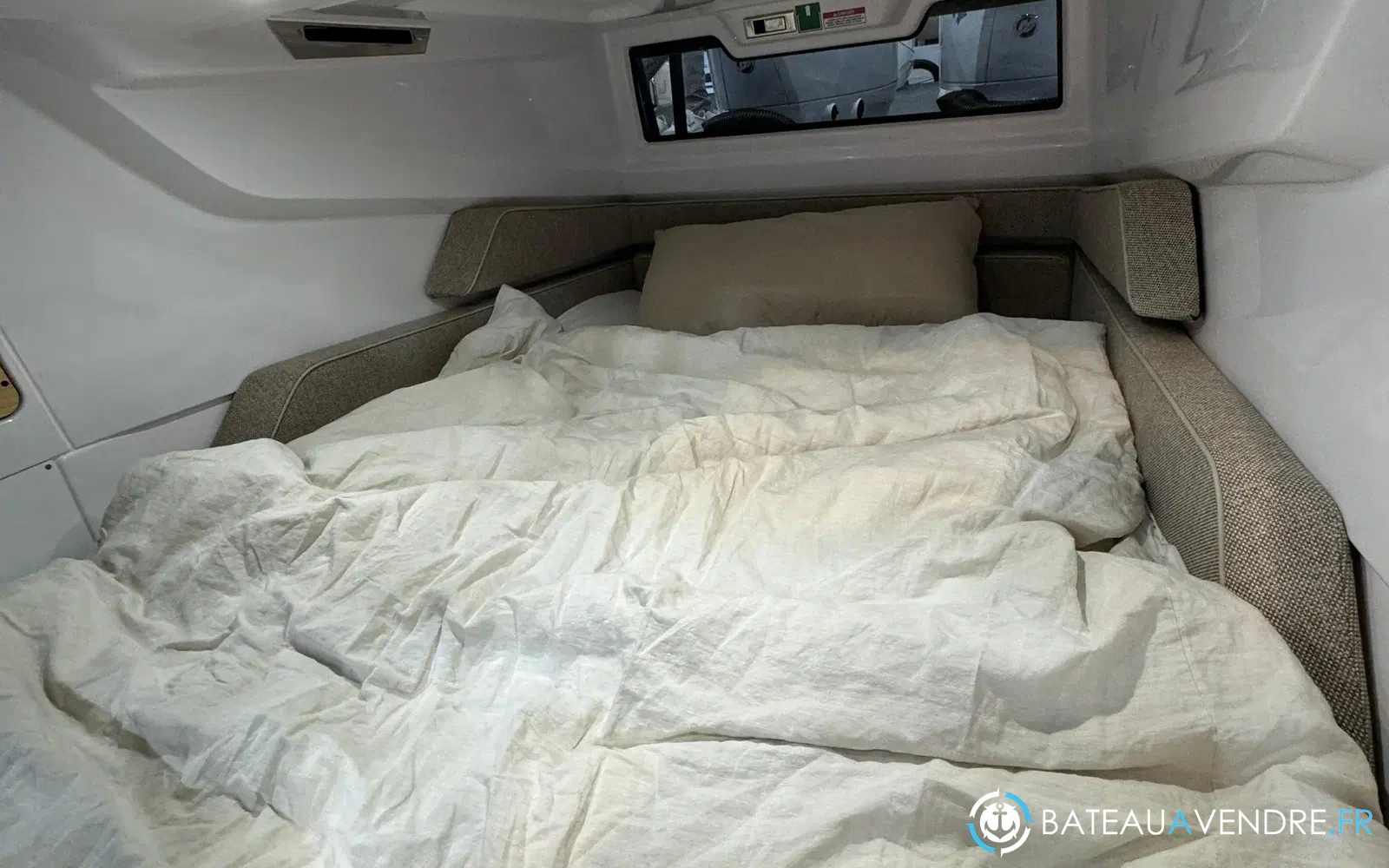 slider 32 Axopar 29 XC CROSS CABIN