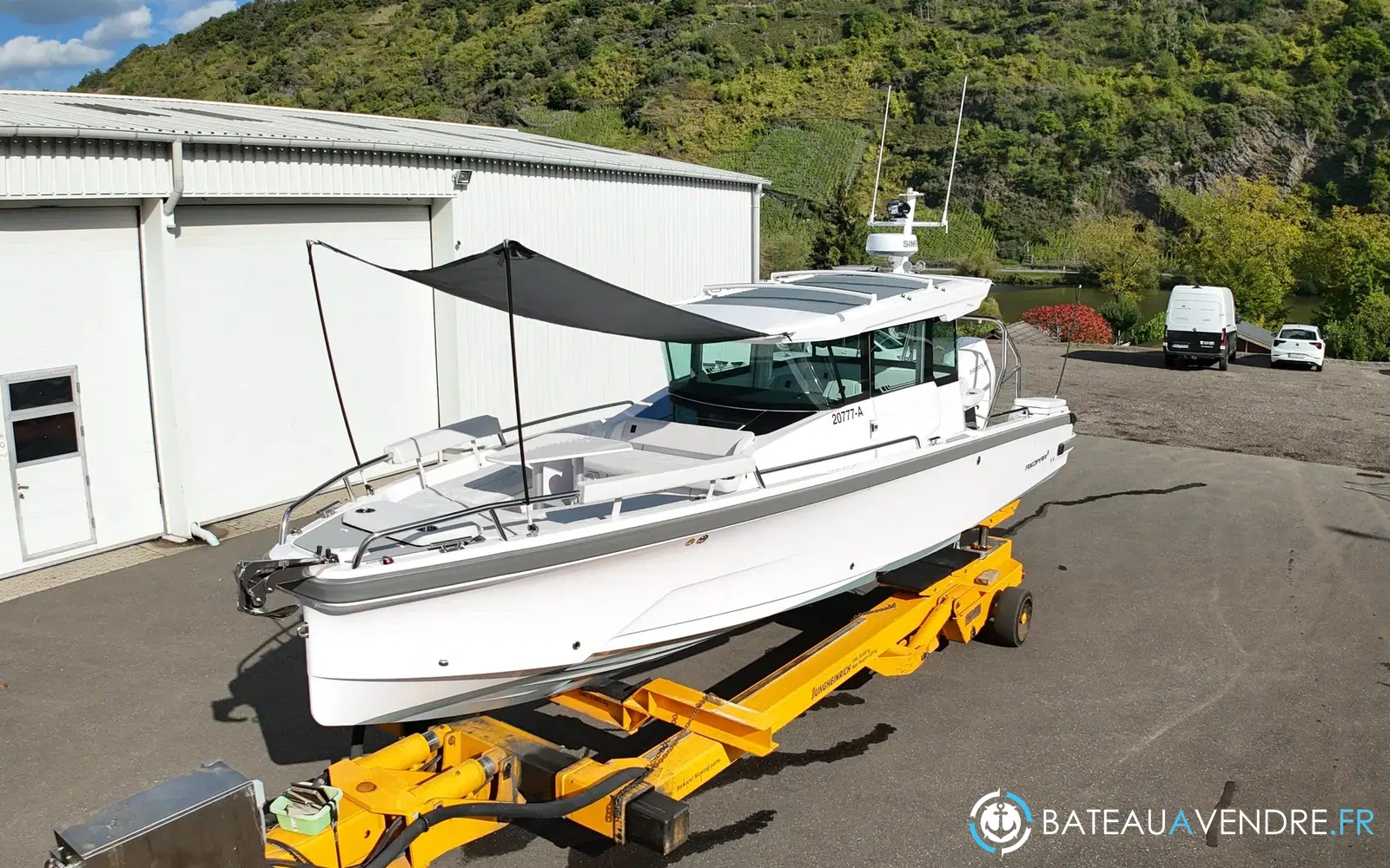 slider 0 Axopar 29 XC CROSS CABIN