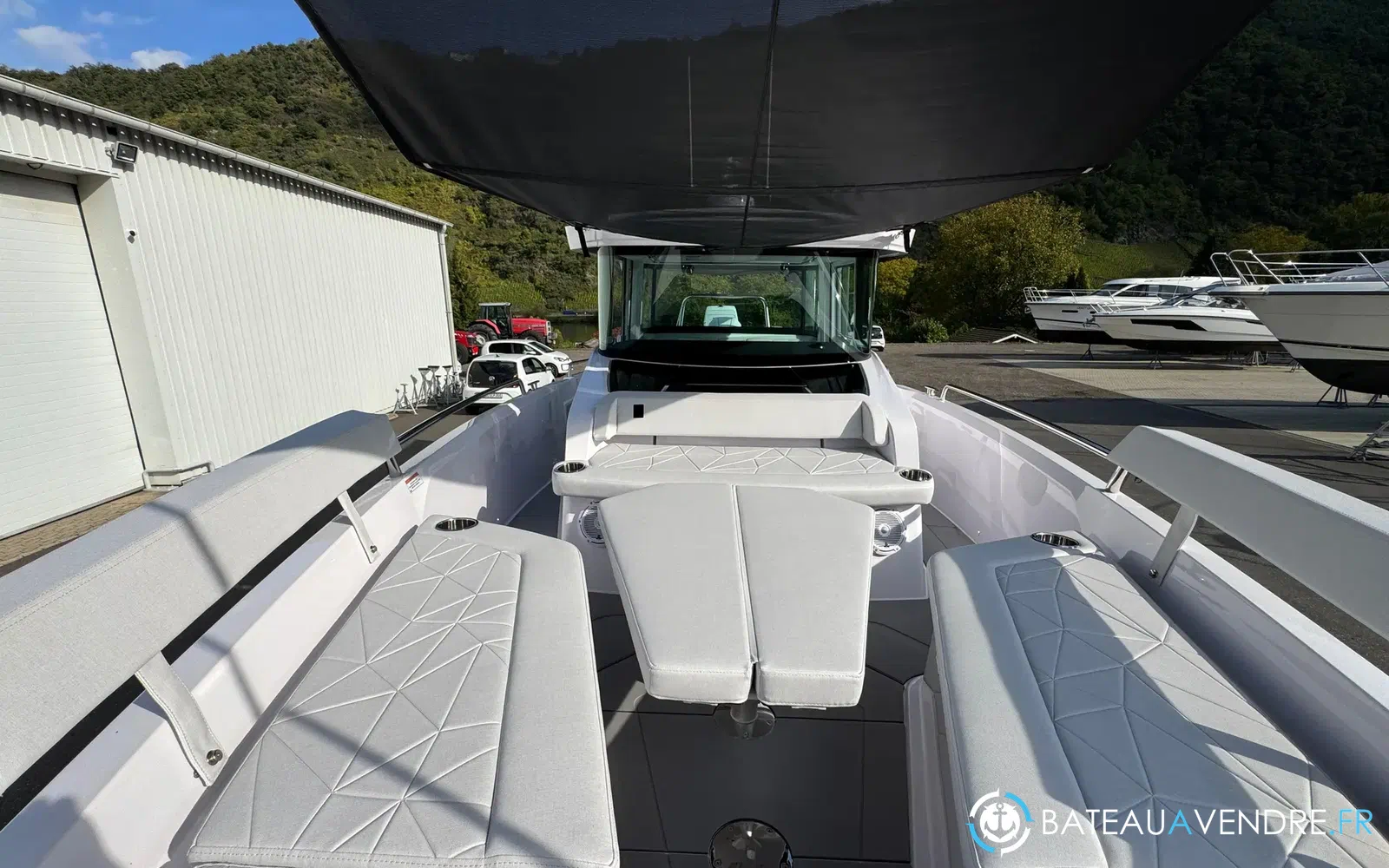 slider 13 Axopar 29 XC CROSS CABIN