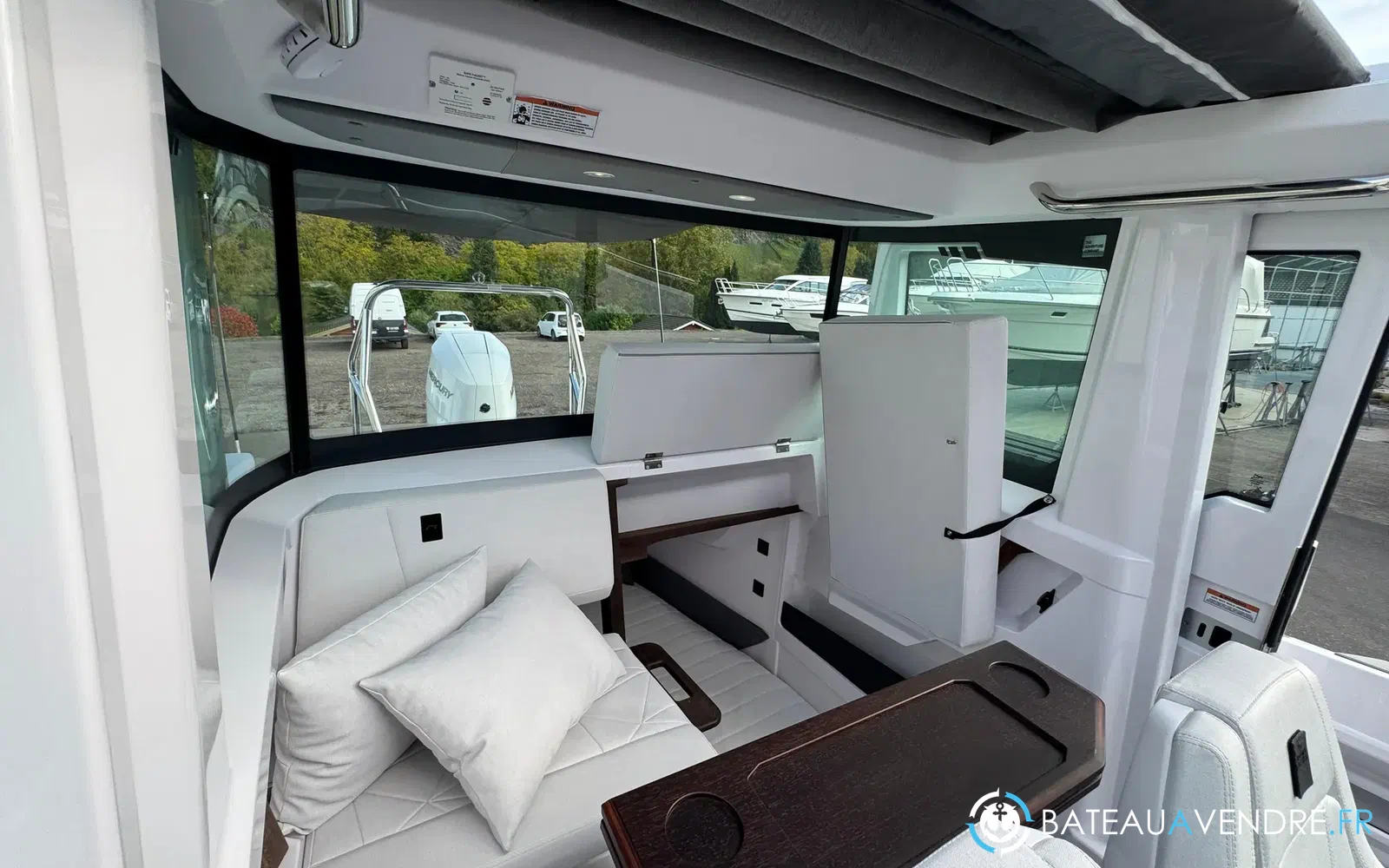 slider 17 Axopar 29 XC CROSS CABIN