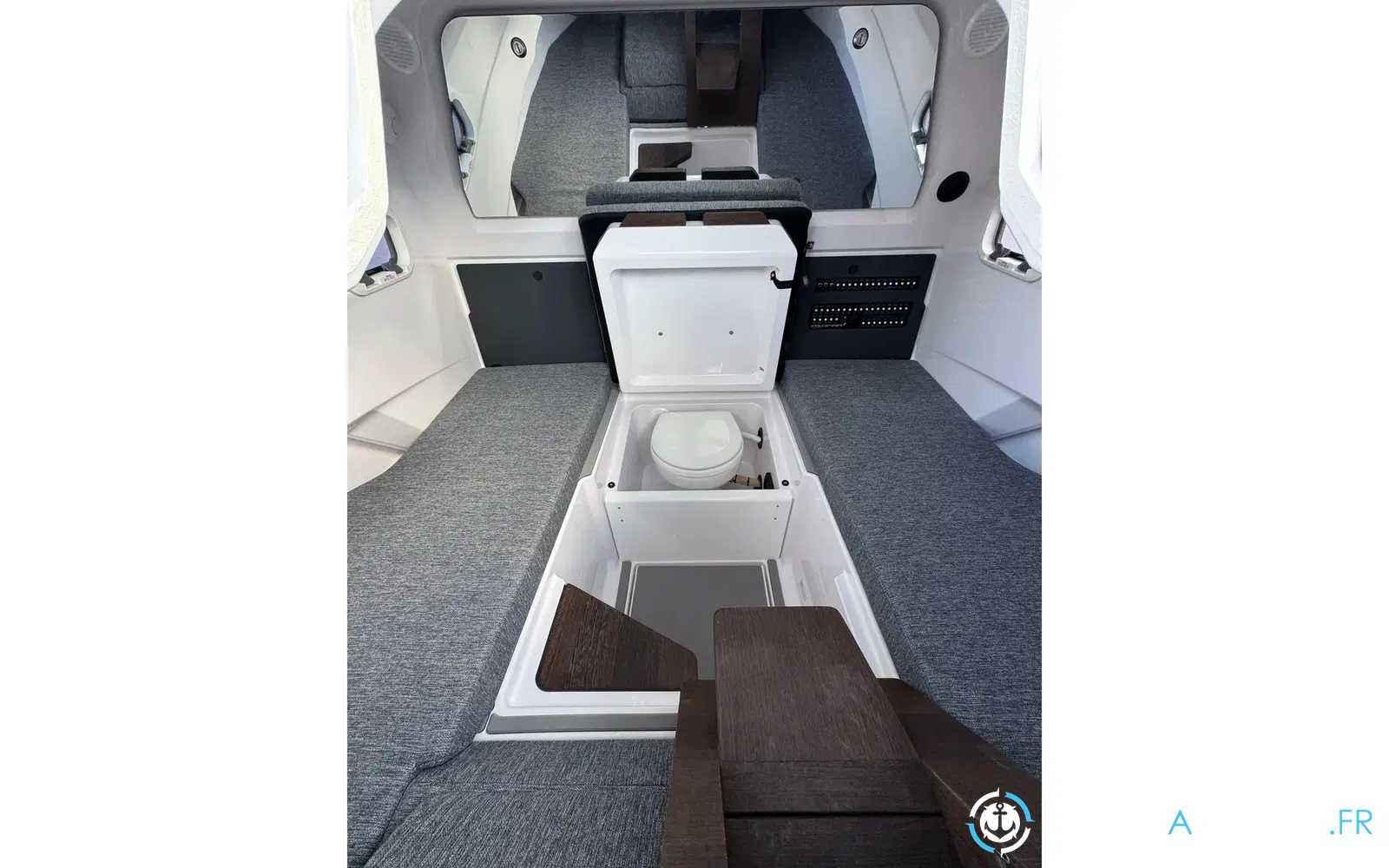 slider 25 Axopar 29 XC CROSS CABIN