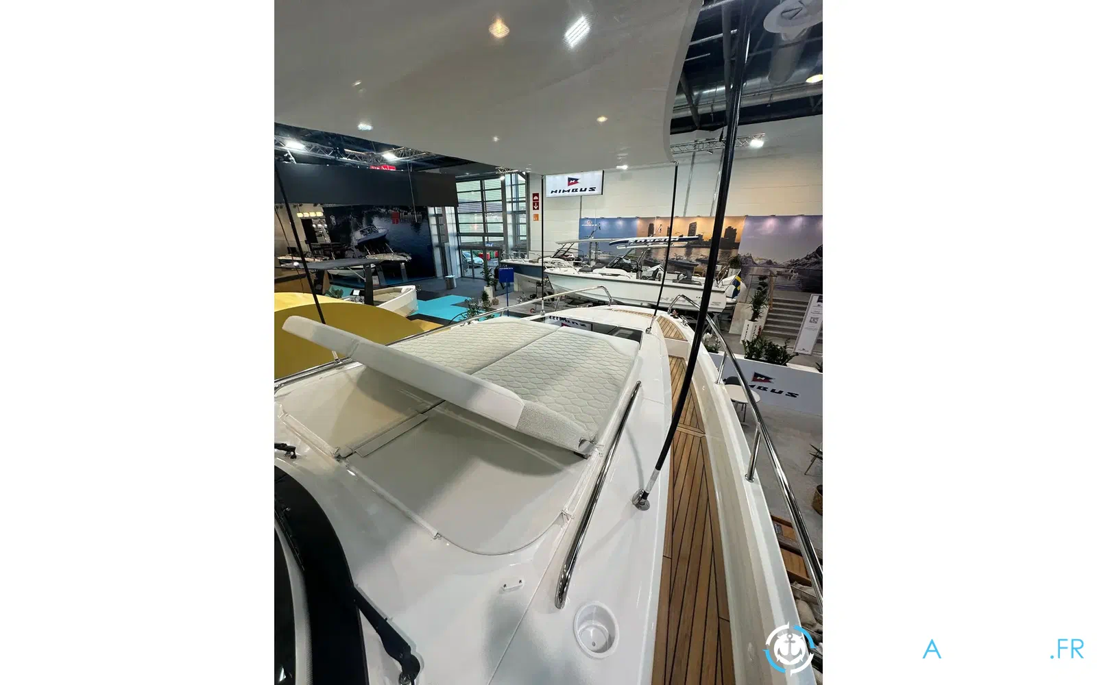 slider 19 Nimbus W12