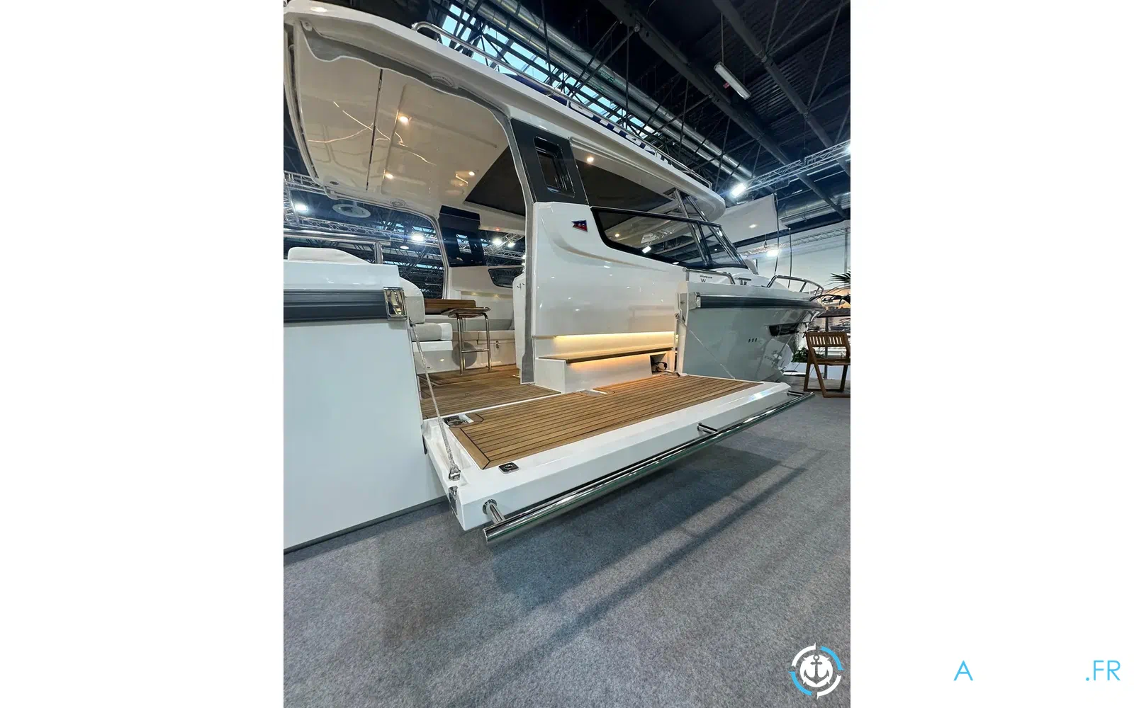 slider 28 Nimbus W12