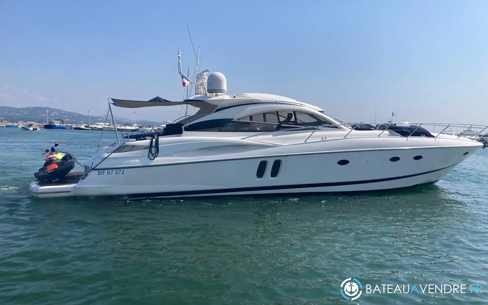 slider 6 Sunseeker Predator 61