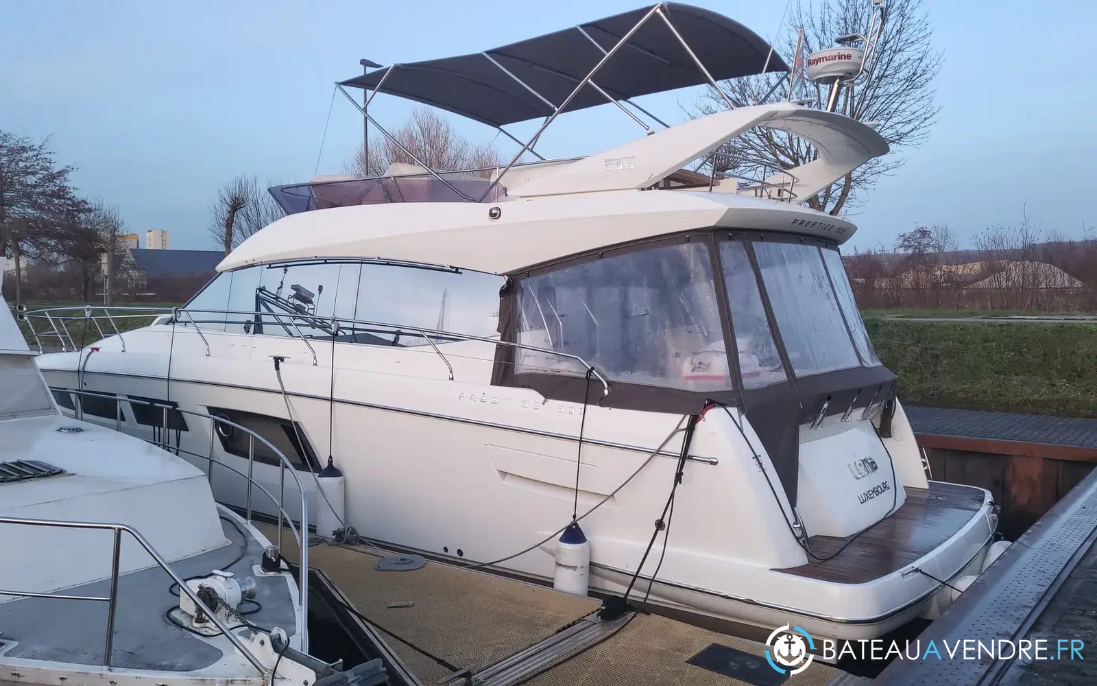 slider 0 Jeanneau Prestige 500 Fly