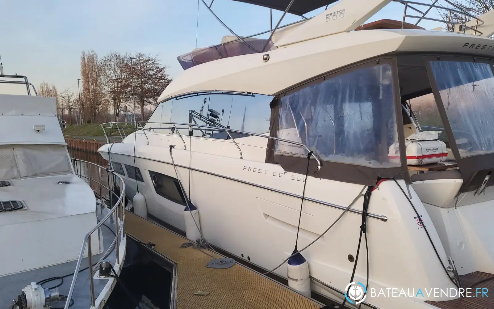 slider 32 Jeanneau Prestige 500 Fly