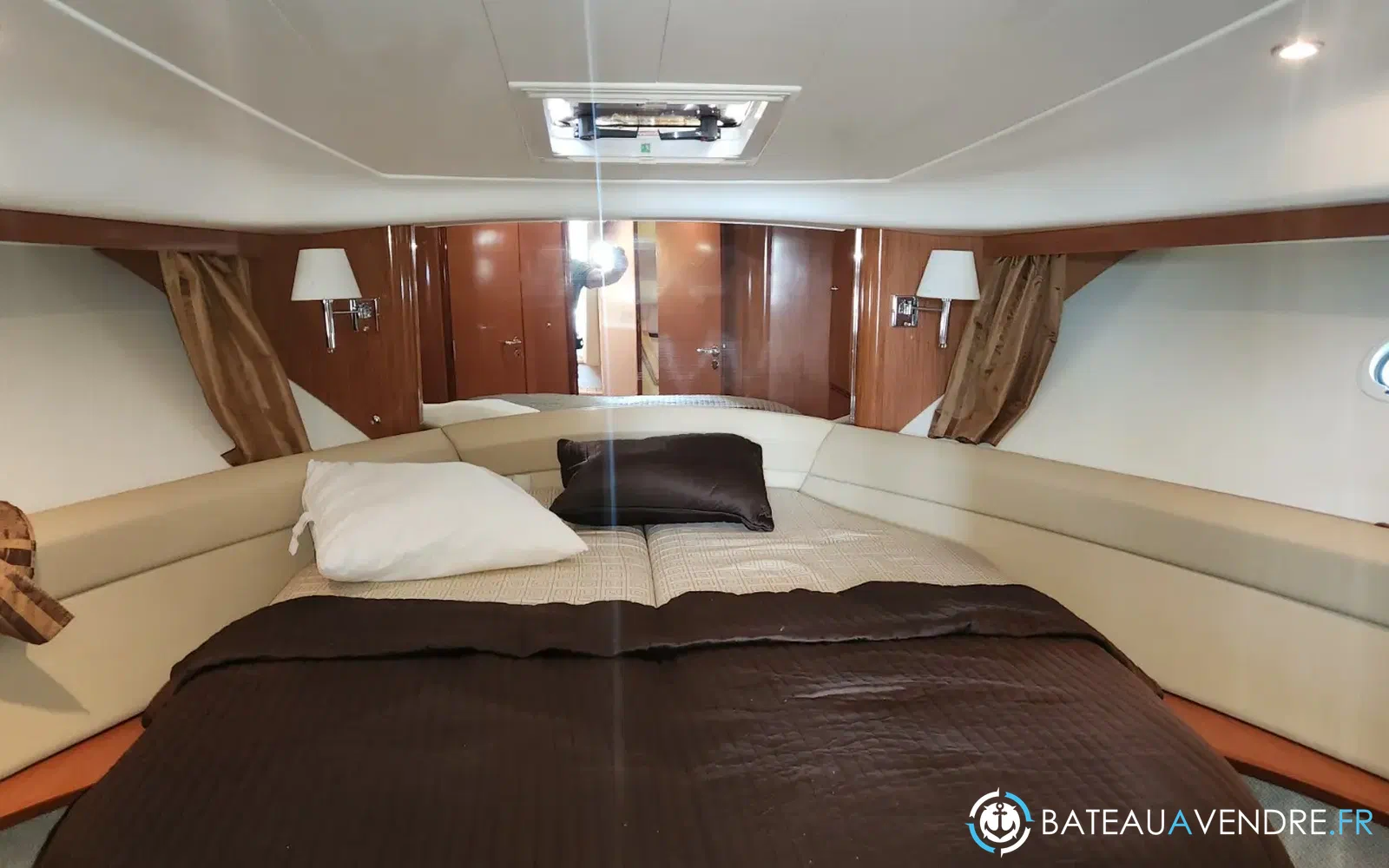 slider 27 Jeanneau Prestige 42 Fly