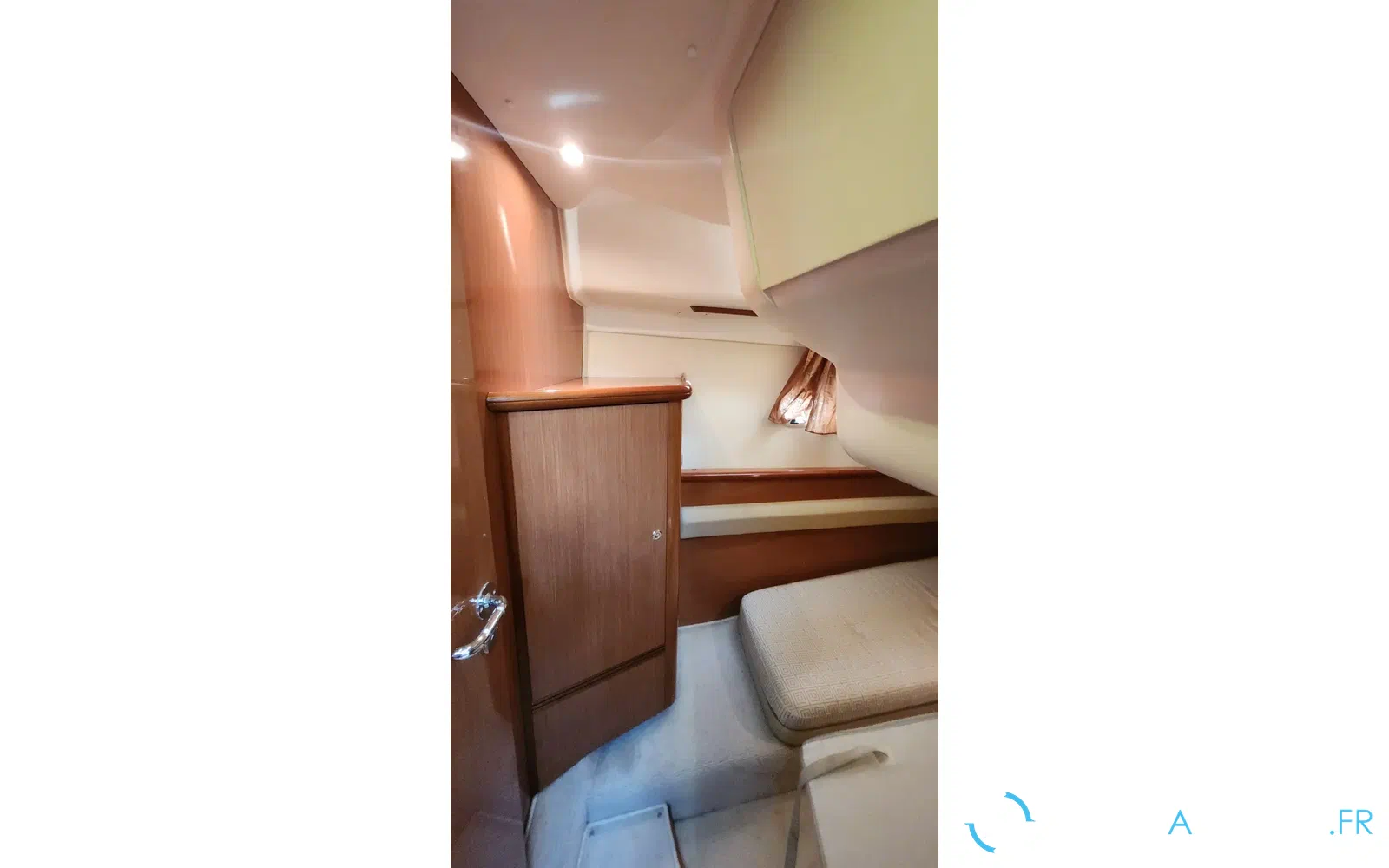 slider 28 Jeanneau Prestige 42 Fly