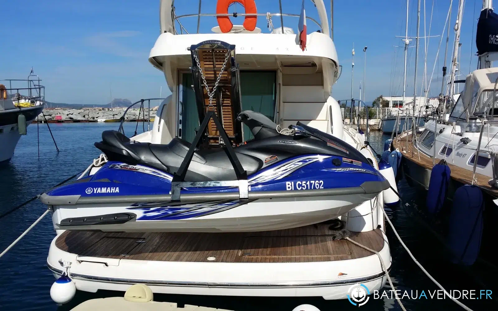 slider 5 Jeanneau Prestige 42 Fly