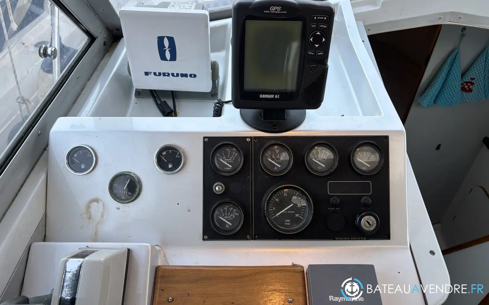 slider 14 Beneteau Antares 860