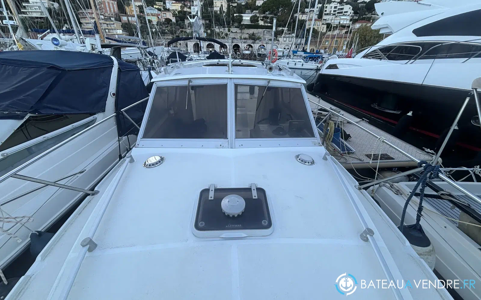 slider 6 Beneteau Antares 860