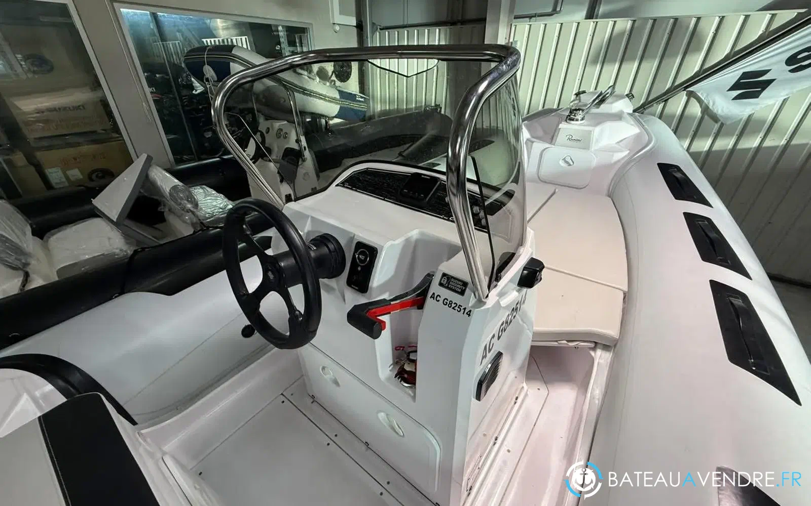 slider 9 Ranieri Cayman 19 S
