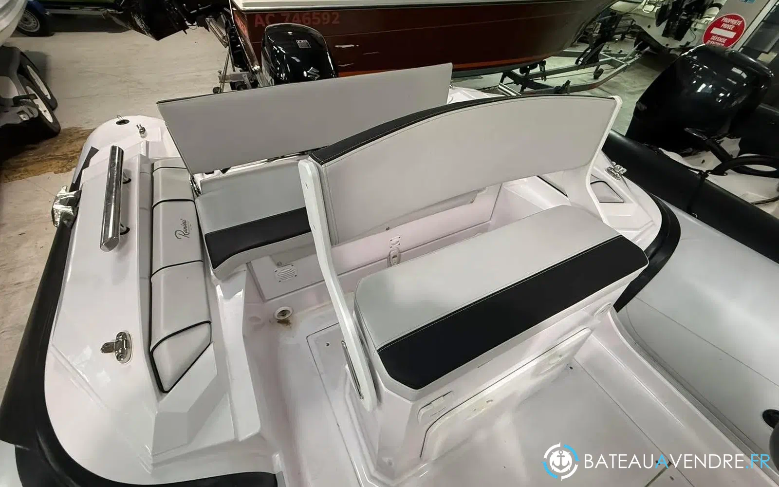 slider 10 Ranieri Cayman 19 S