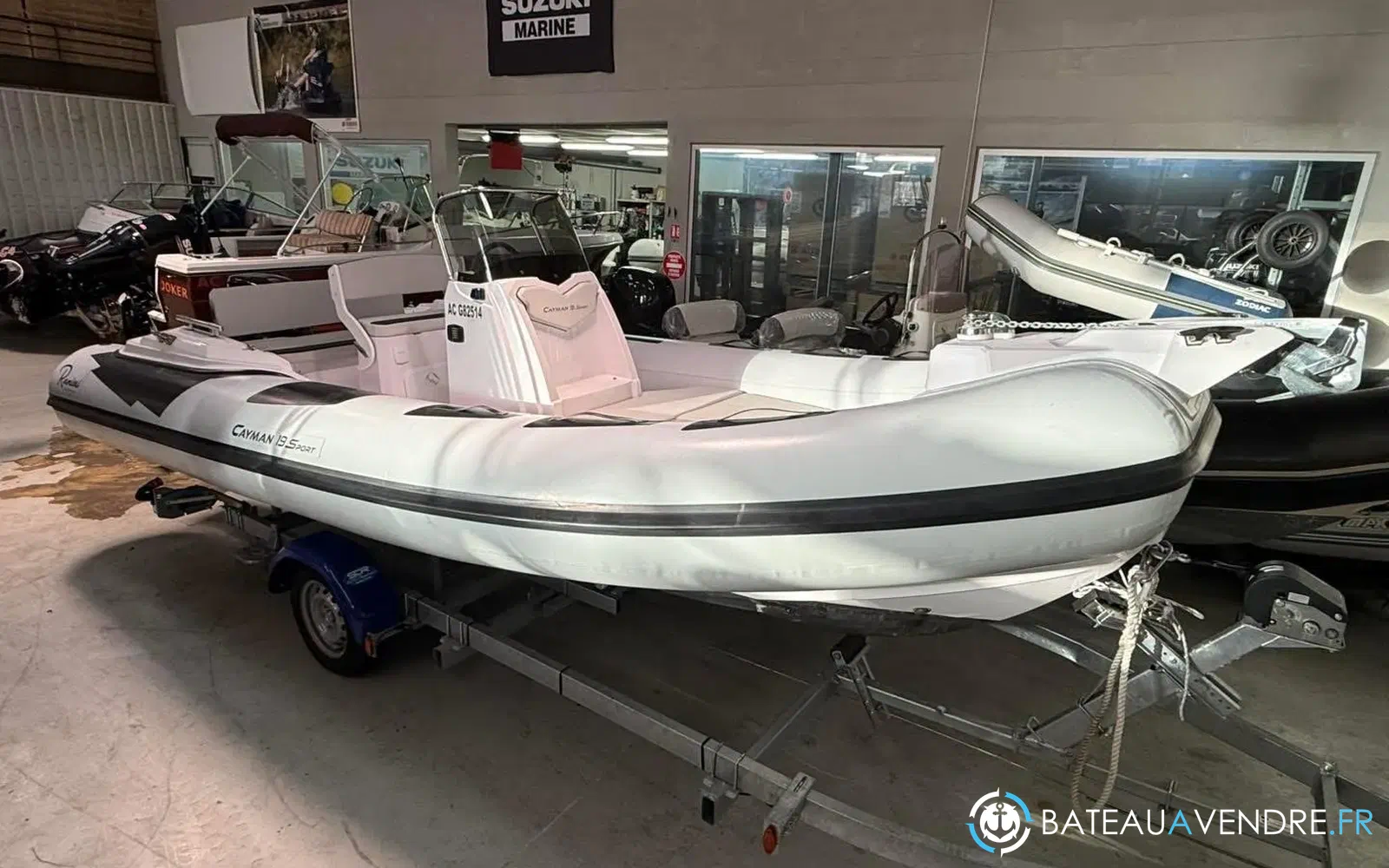 slider 2 Ranieri Cayman 19 S