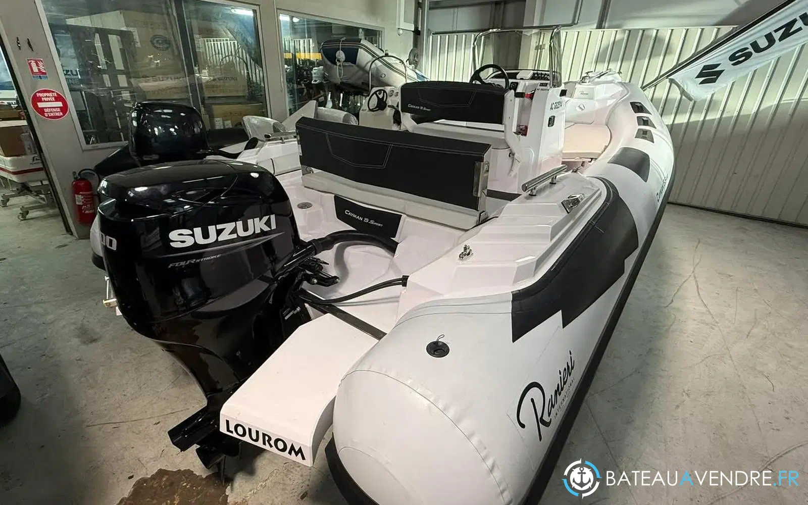 slider 3 Ranieri Cayman 19 S