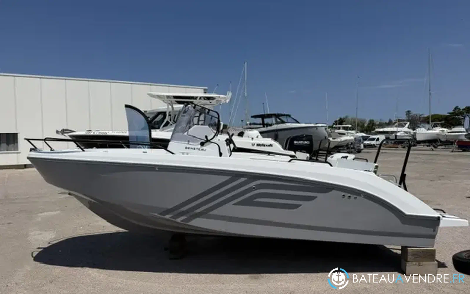 slider 1 Beneteau Flyer 7 SPACEdeck